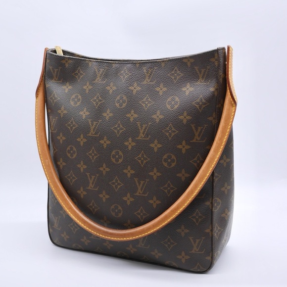 Louis Vuitton Handbags - 🍓LV Looping GM DU0012